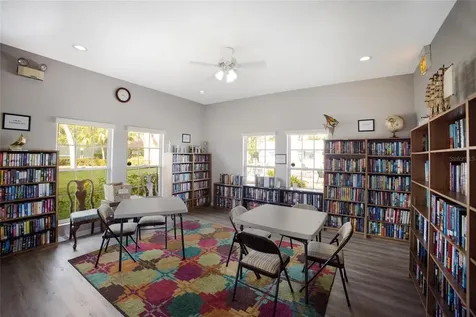 5807 Garden Lakes Palm Bradenton FL 34203