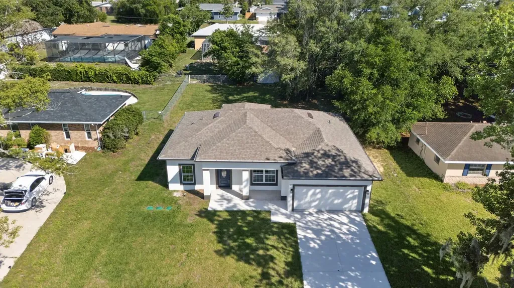 922 N Fairbairn Drive Deltona FL 32725