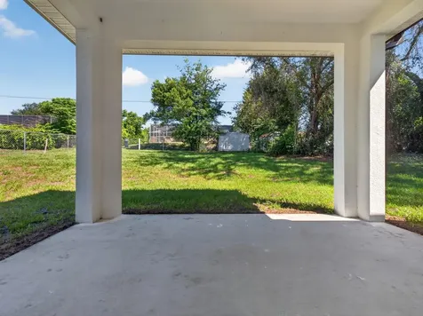 922 N Fairbairn Drive Deltona FL 32725