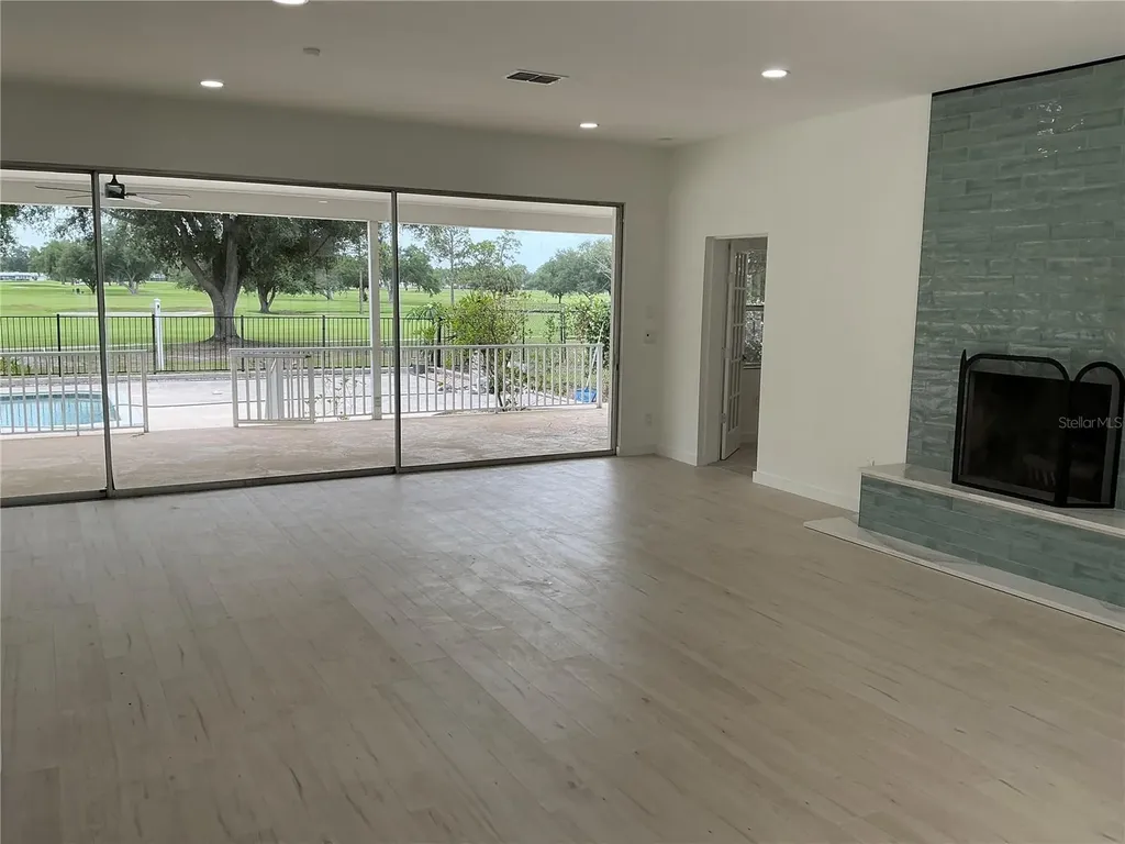 502 Magellan Drive Sarasota FL 34243