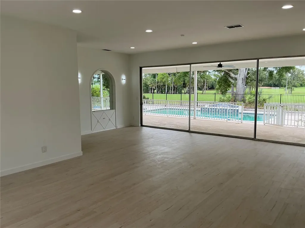 502 Magellan Drive Sarasota FL 34243