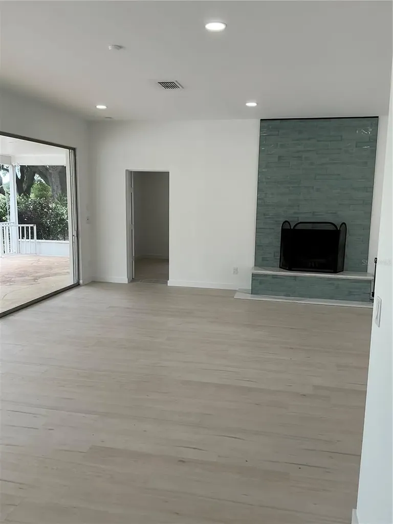 502 Magellan Drive Sarasota FL 34243