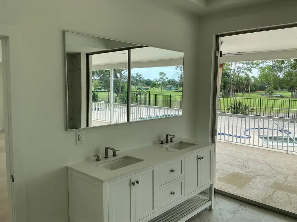 502 Magellan Drive Sarasota FL 34243