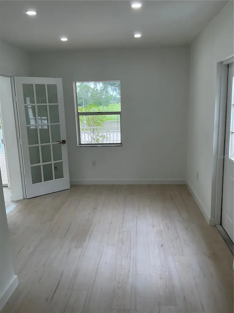 502 Magellan Drive Sarasota FL 34243