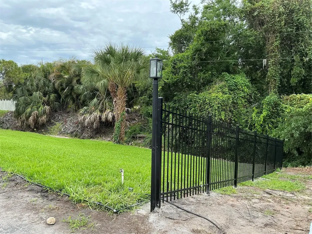 502 Magellan Drive Sarasota FL 34243