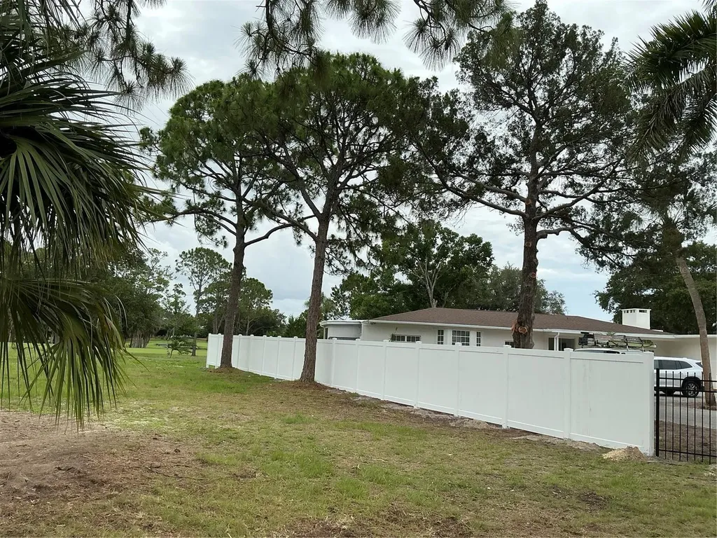 502 Magellan Drive Sarasota FL 34243