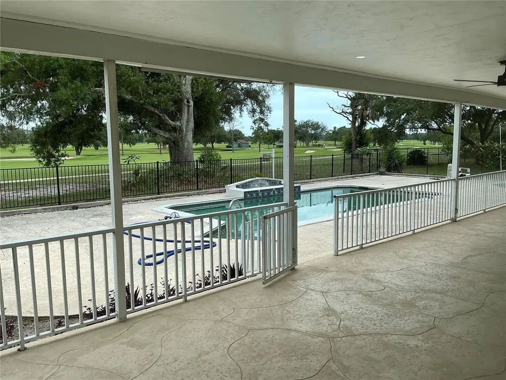 502 Magellan Drive Sarasota FL 34243