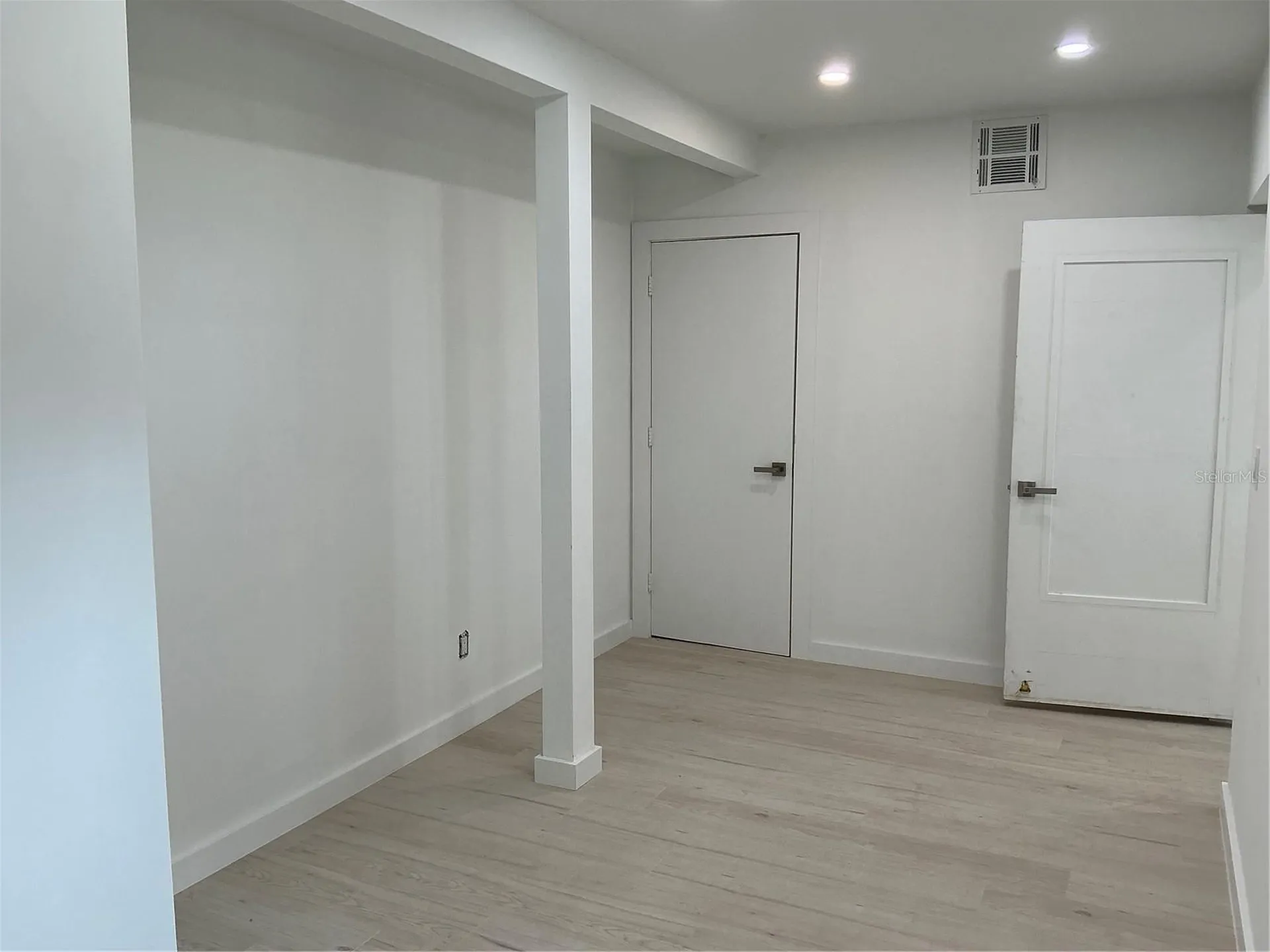 502 Magellan Drive Sarasota FL 34243