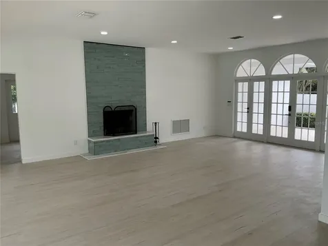 502 Magellan Drive Sarasota FL 34243