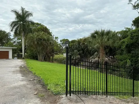 502 Magellan Drive Sarasota FL 34243