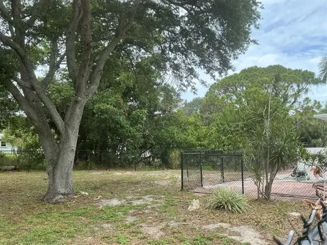 502 Magellan Drive Sarasota FL 34243