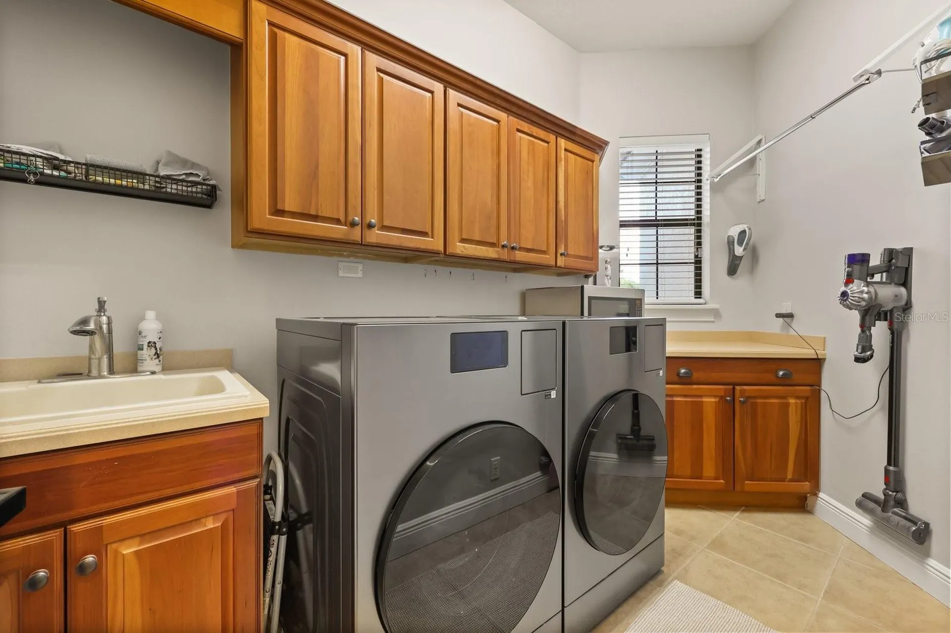 10633 Lago Bella Drive Orlando FL 32832
