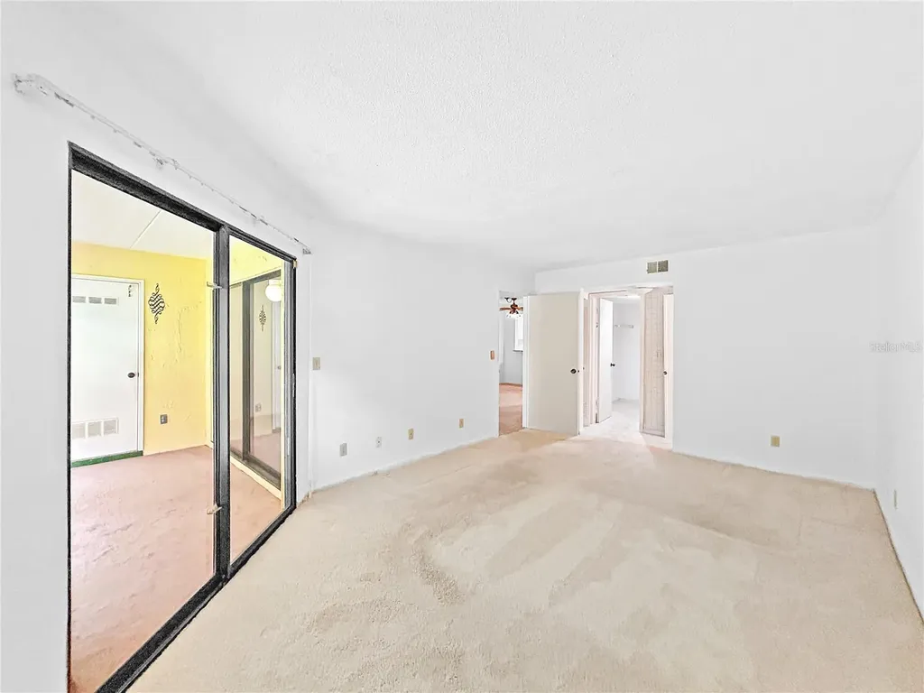 11485 Oakhurst Road Largo FL 33774