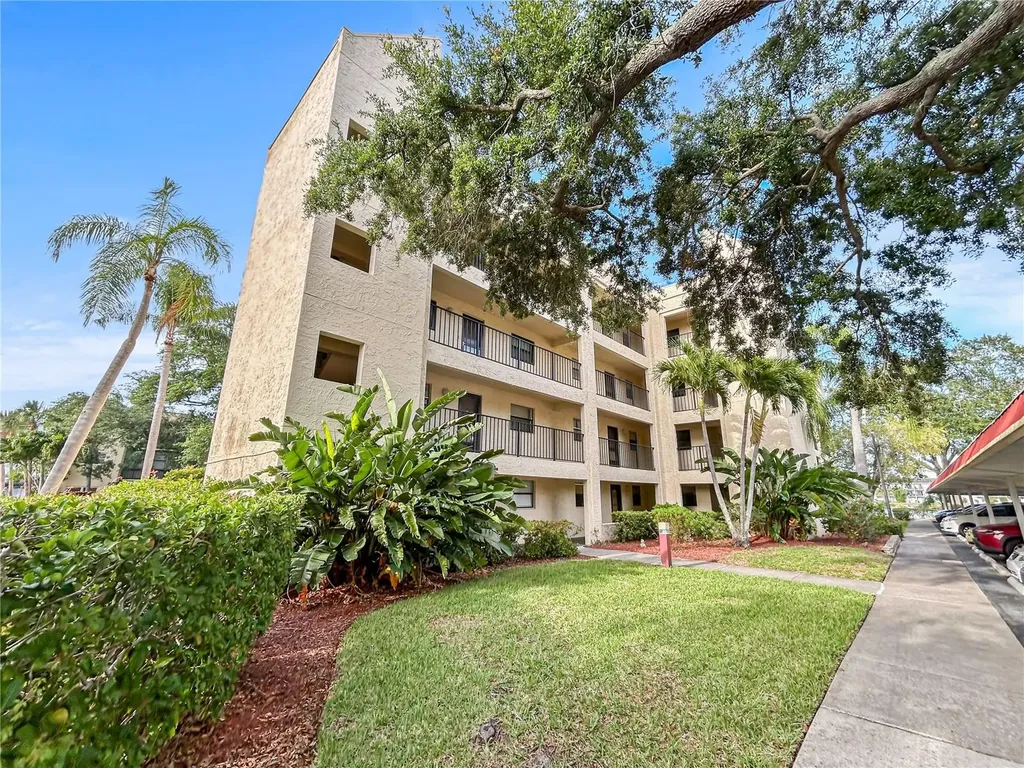 11485 Oakhurst Road Largo FL 33774
