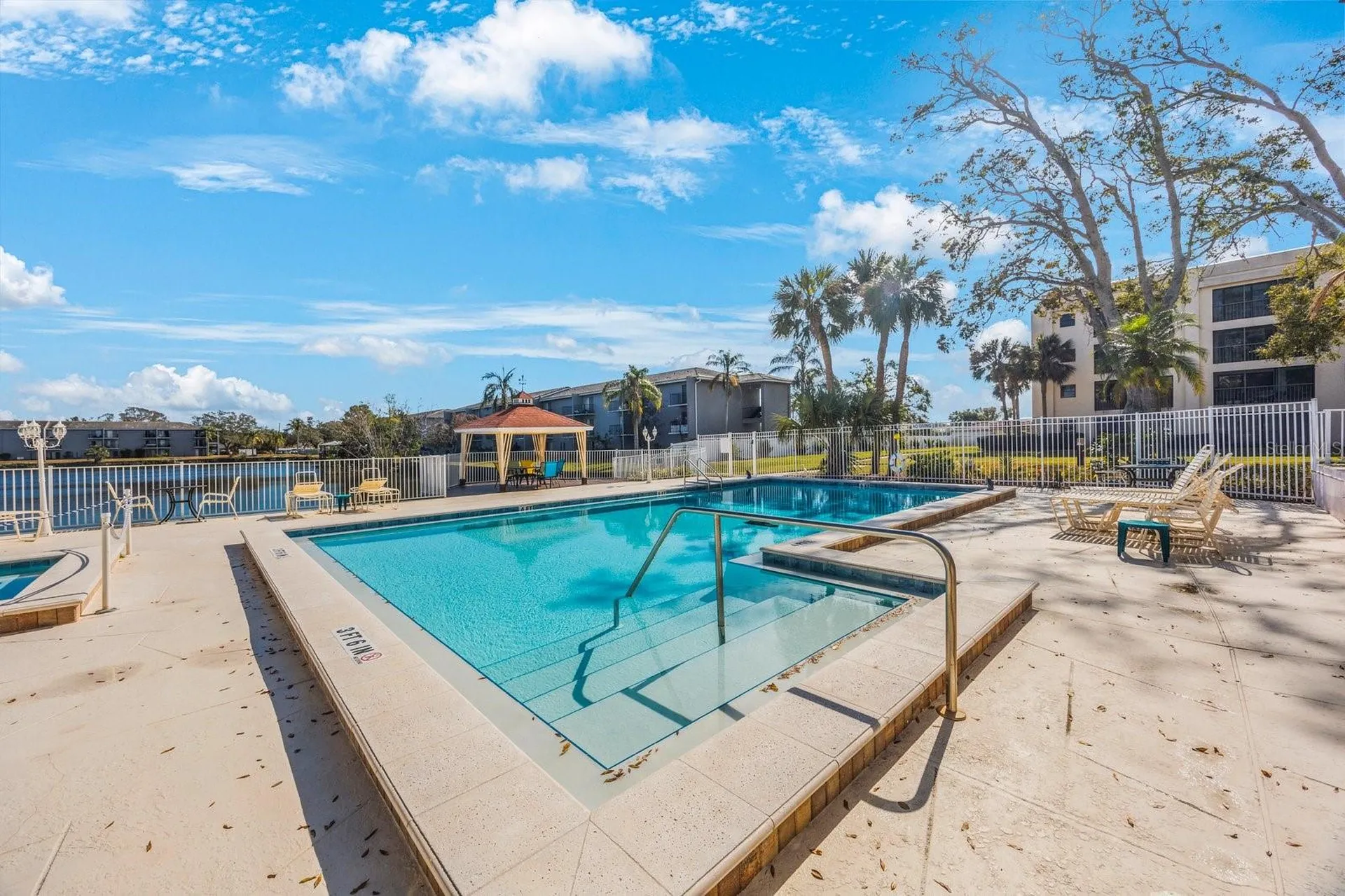11485 Oakhurst Road Largo FL 33774