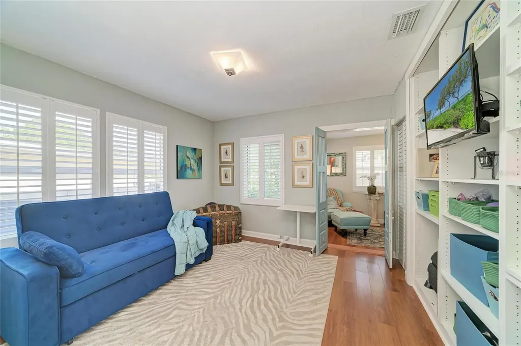 2250 Hillview Street Sarasota FL 34239