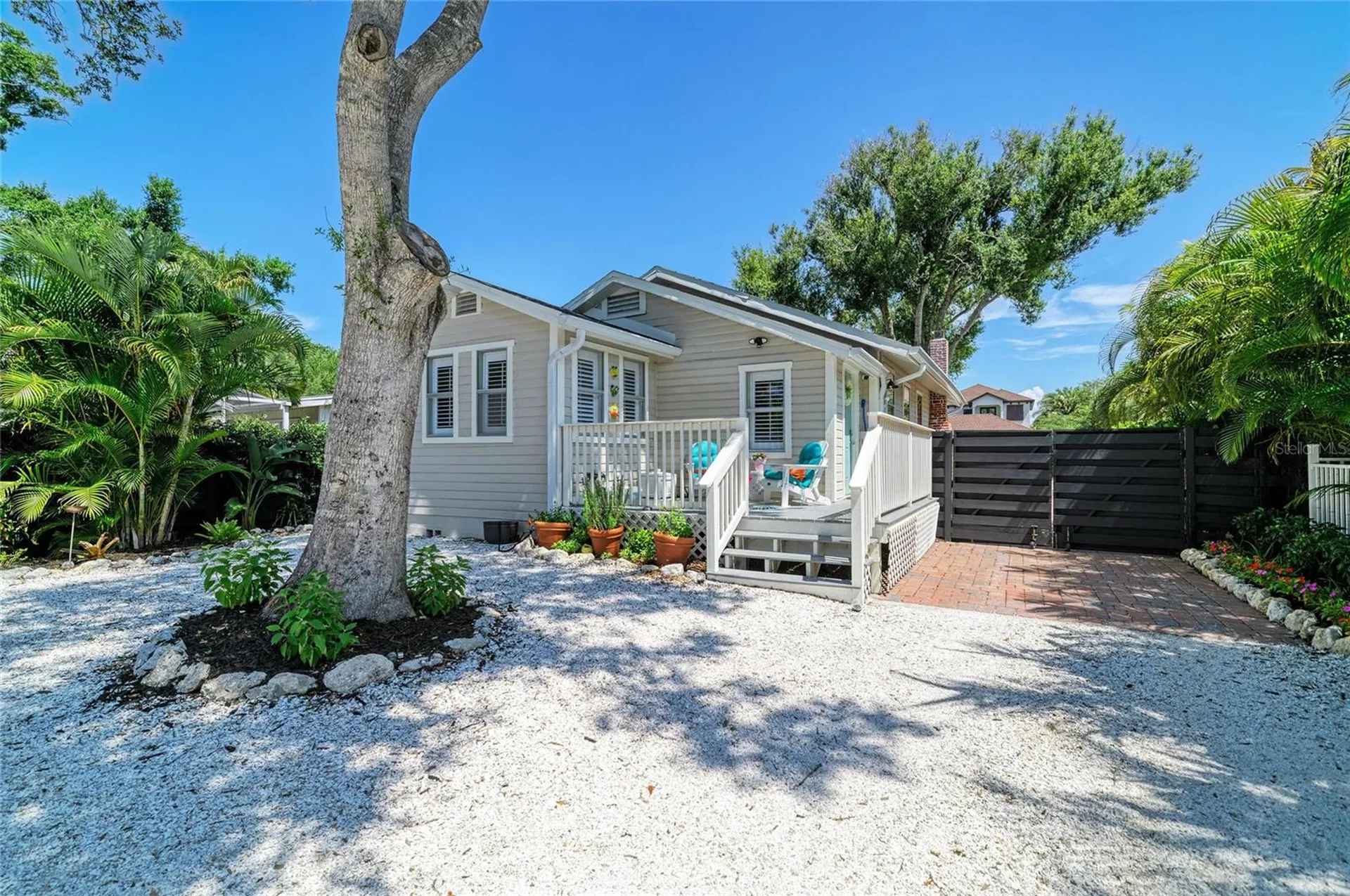 2250 Hillview Street Sarasota FL 34239