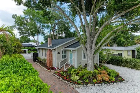 2250 Hillview Street Sarasota FL 34239