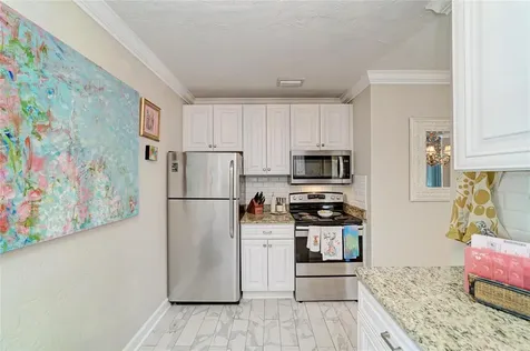 2250 Hillview Street Sarasota FL 34239