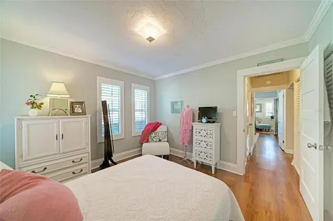2250 Hillview Street Sarasota FL 34239