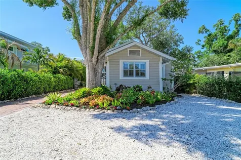 2250 Hillview Street Sarasota FL 34239