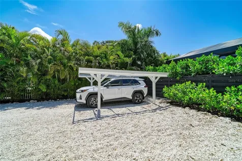 2250 Hillview Street Sarasota FL 34239