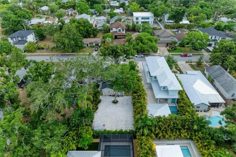 2250 Hillview Street Sarasota FL 34239