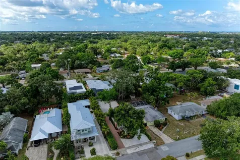 2250 Hillview Street Sarasota FL 34239