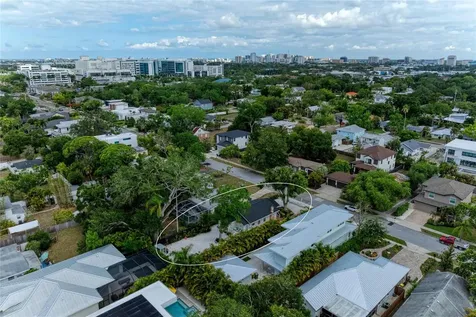 2250 Hillview Street Sarasota FL 34239