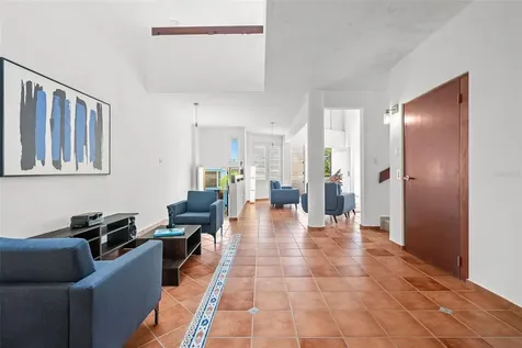 237 Montecarlo Humacao PR 00791