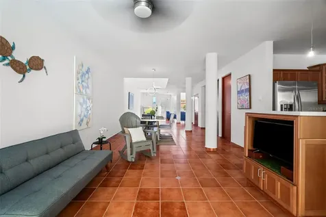 237 Montecarlo Humacao PR 00791