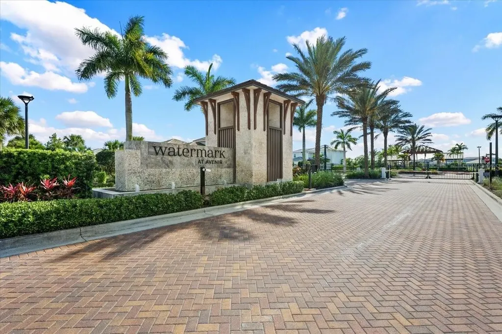 9236 Crestview Circle Palm Beach Gardens FL 33412