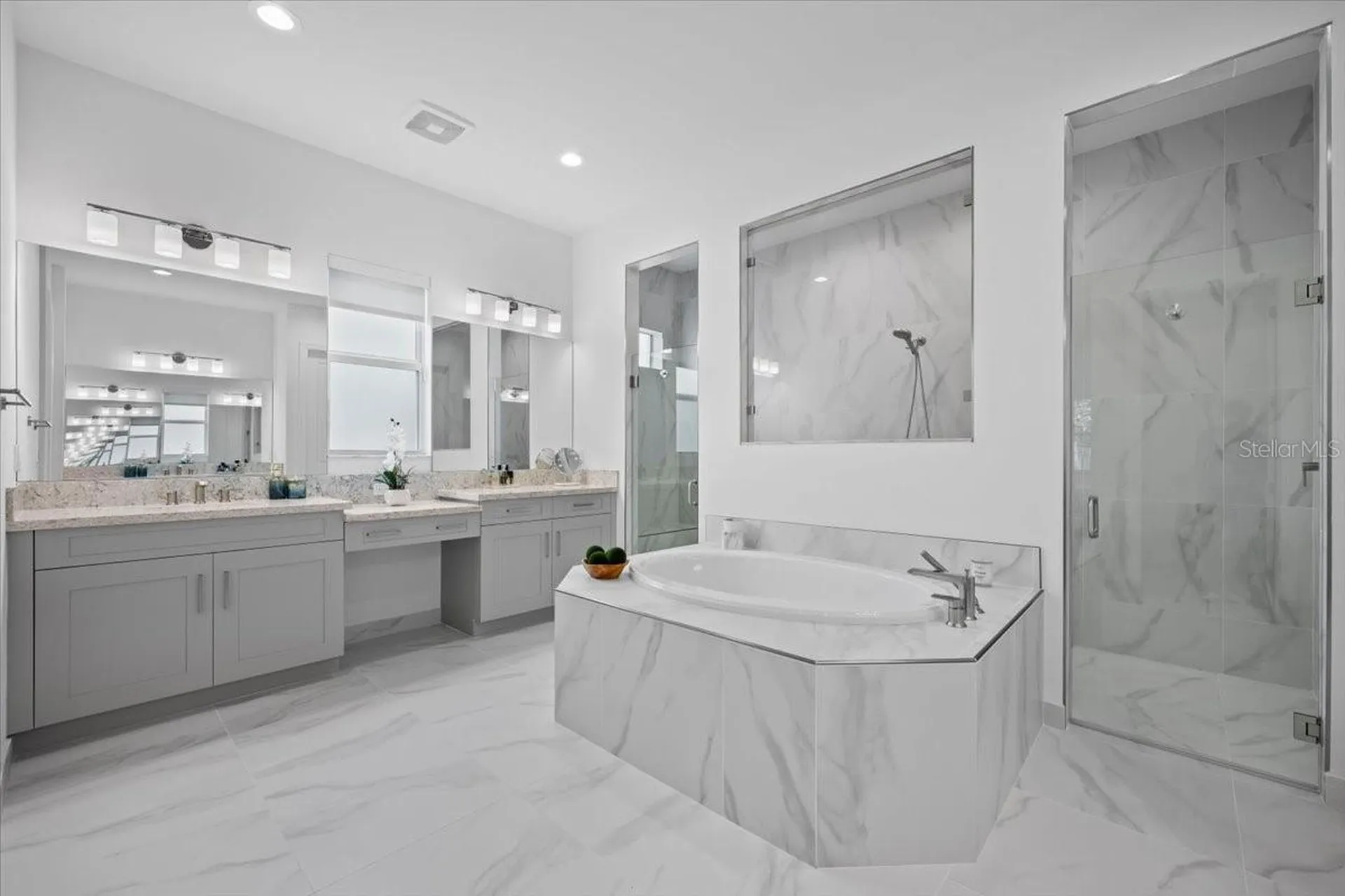 9236 Crestview Circle Palm Beach Gardens FL 33412
