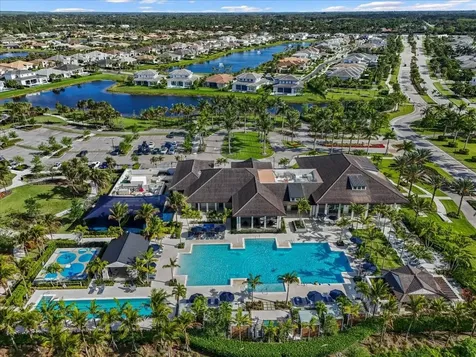 9236 Crestview Circle Palm Beach Gardens FL 33412
