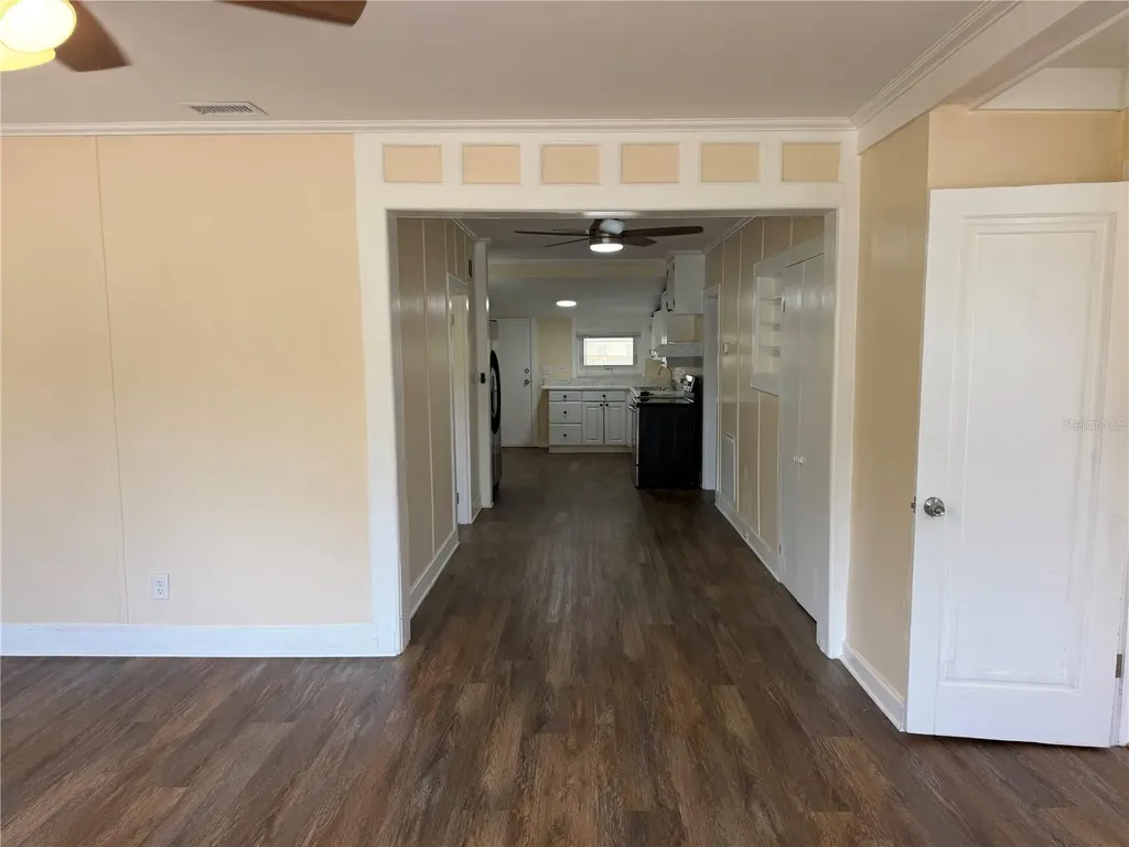 3726 18th Avenue S St Petersburg FL 33711