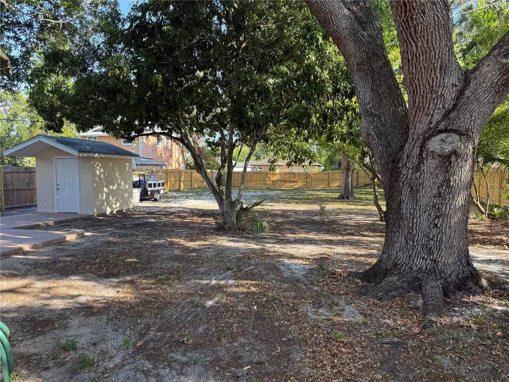 3726 18th Avenue S St Petersburg FL 33711