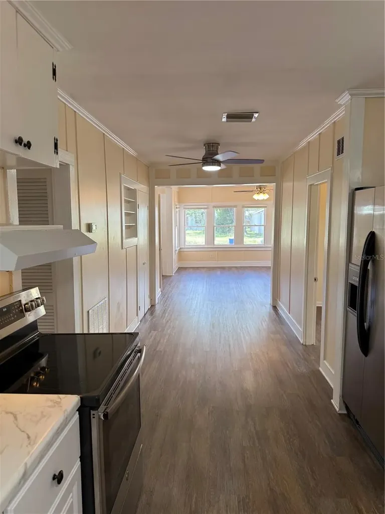 3726 18th Avenue S St Petersburg FL 33711