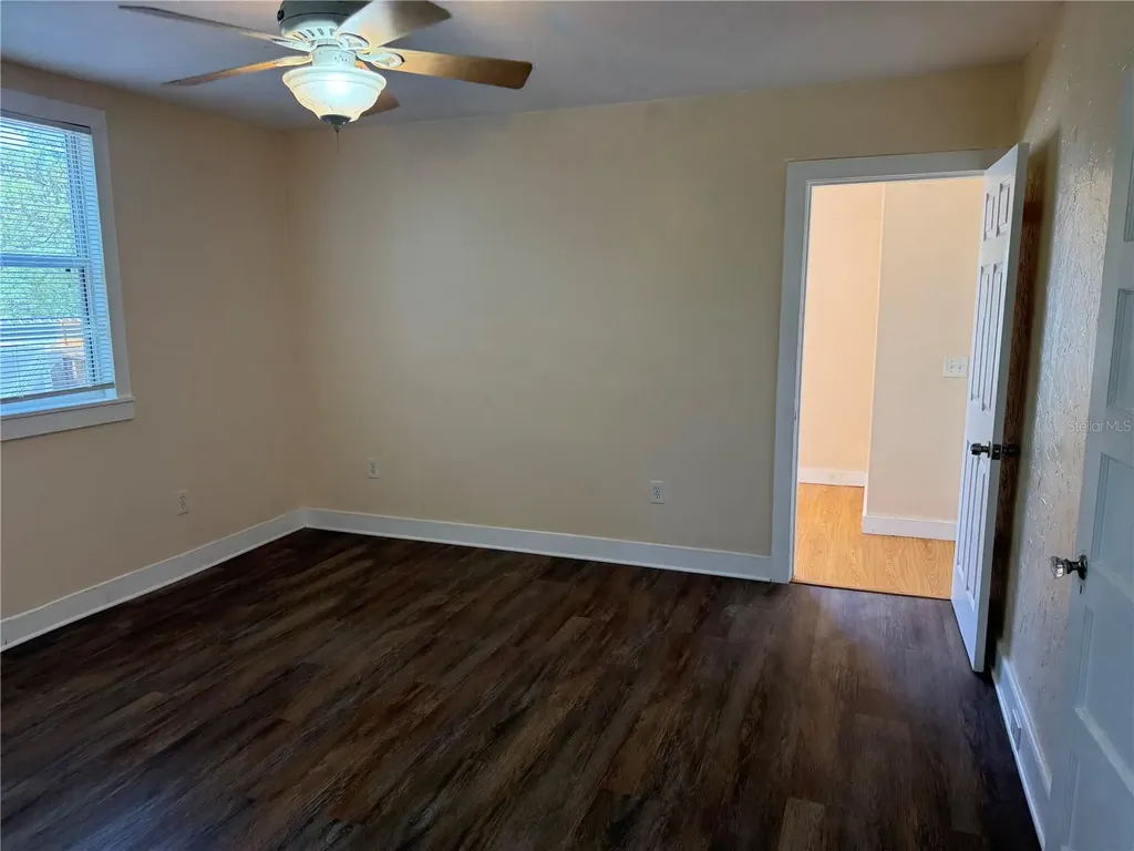 3726 18th Avenue S St Petersburg FL 33711
