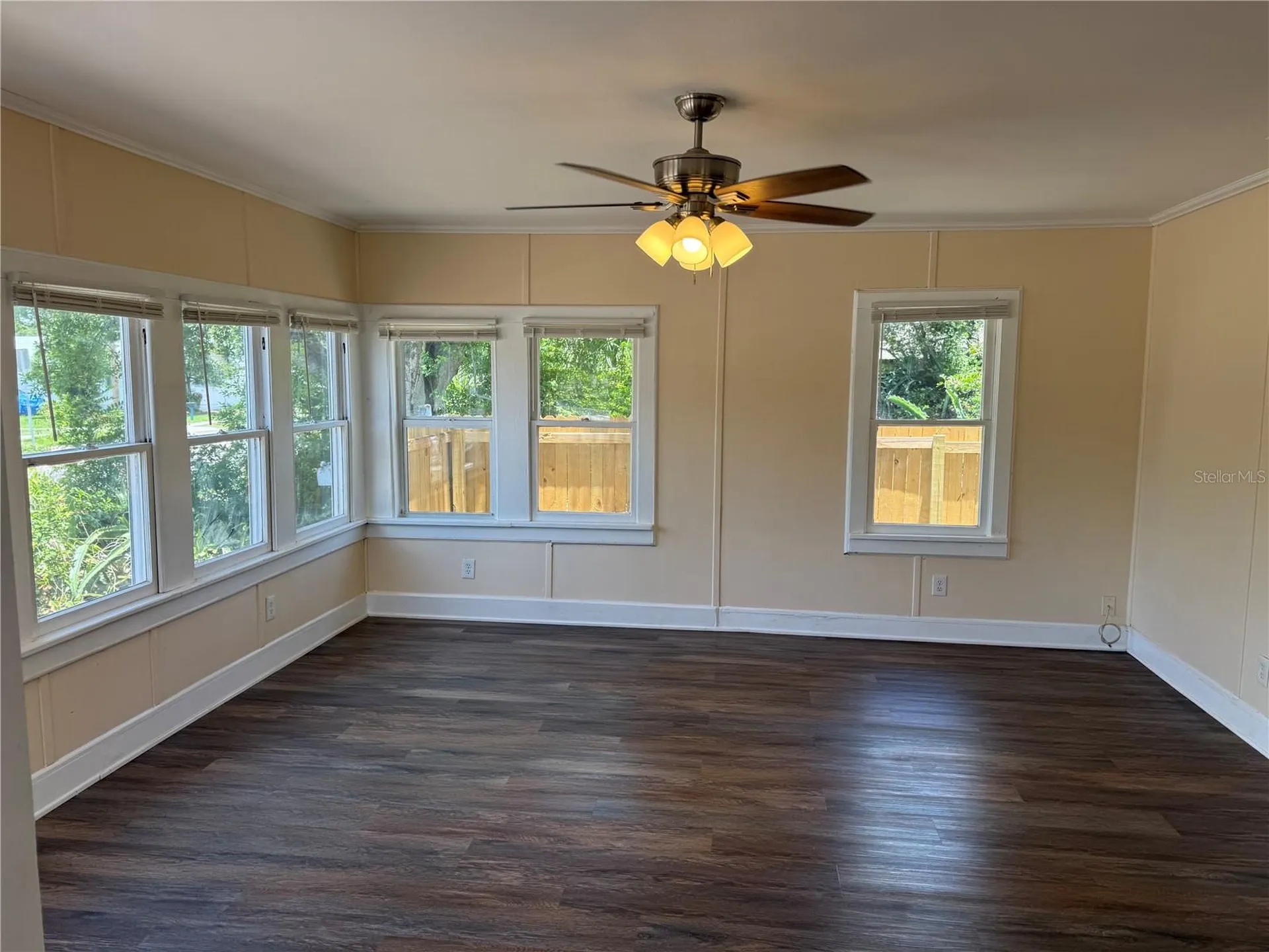 3726 18th Avenue S St Petersburg FL 33711