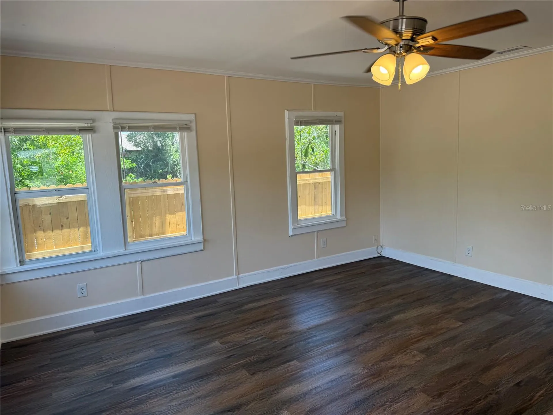 3726 18th Avenue S St Petersburg FL 33711