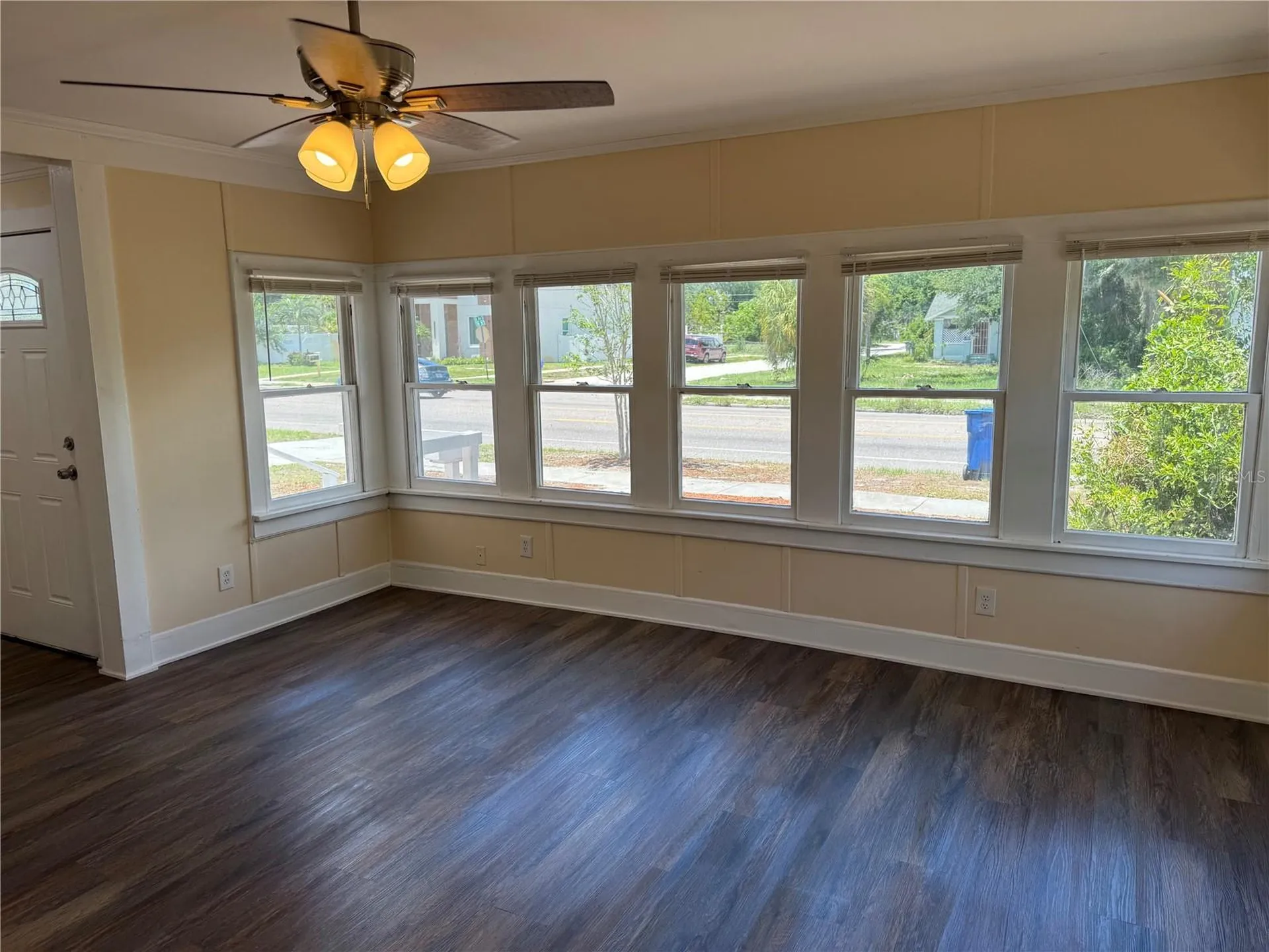 3726 18th Avenue S St Petersburg FL 33711