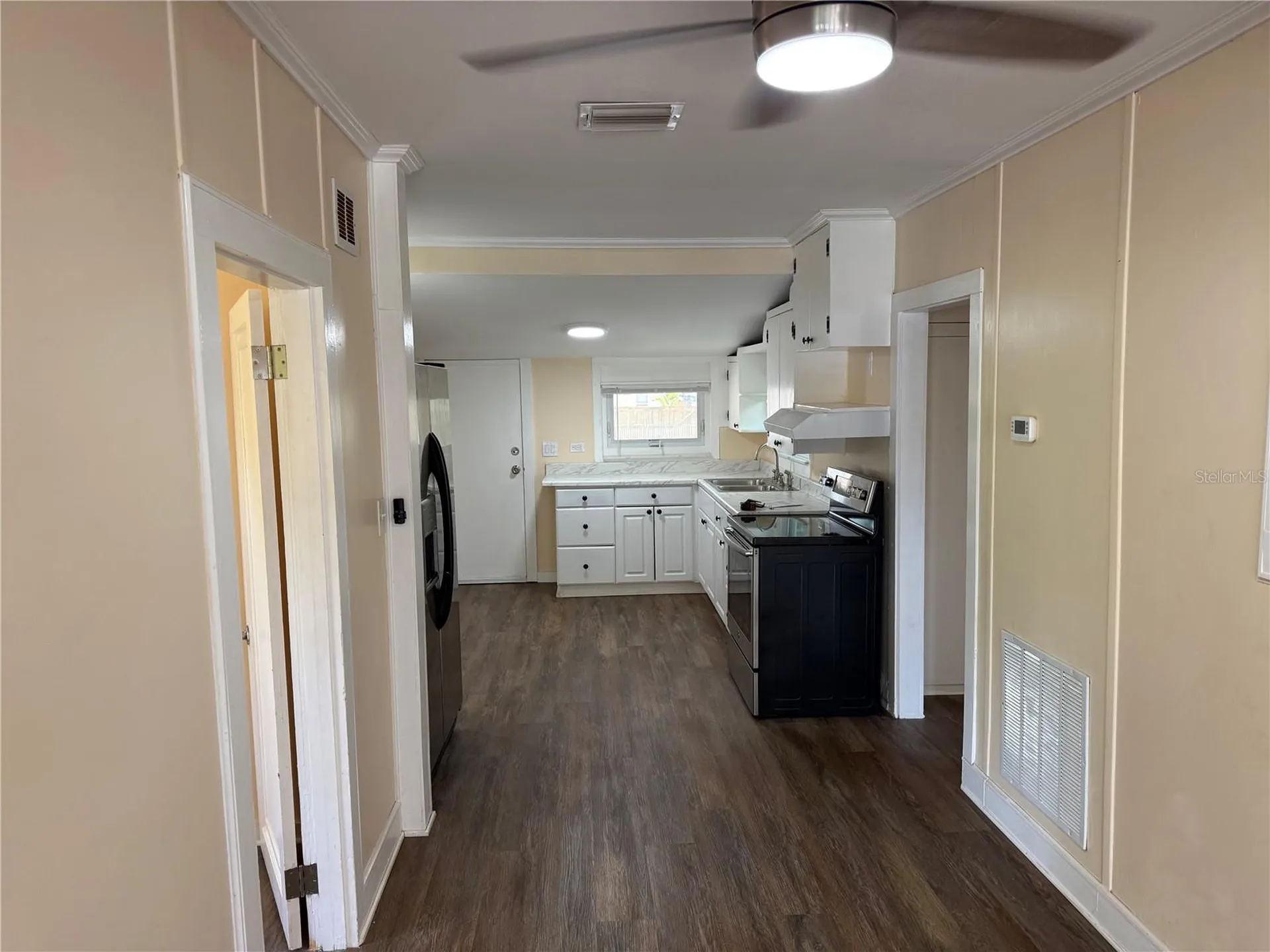 3726 18th Avenue S St Petersburg FL 33711