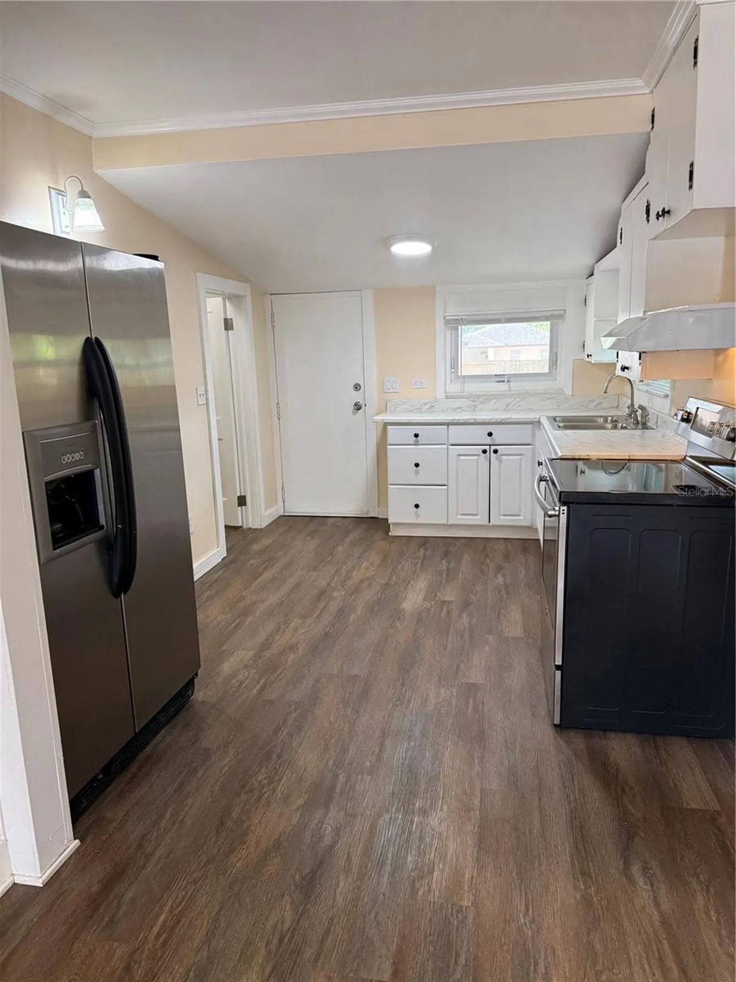 3726 18th Avenue S St Petersburg FL 33711