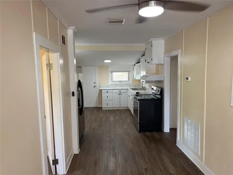 3726 18th Avenue S St Petersburg FL 33711