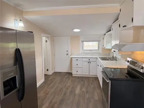 3726 18th Avenue S St Petersburg FL 33711