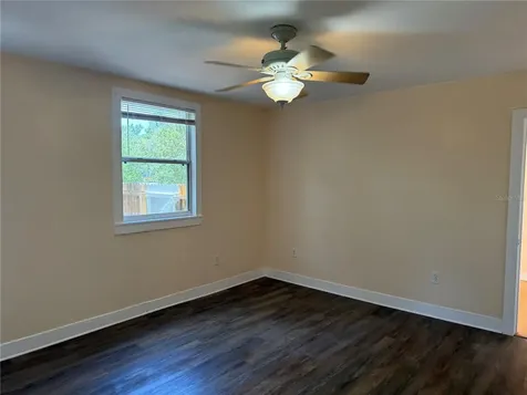 3726 18th Avenue S St Petersburg FL 33711