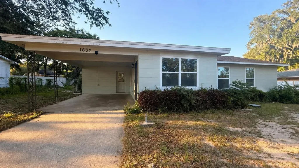 1604 Woodlyn Drive Leesburg FL 34748