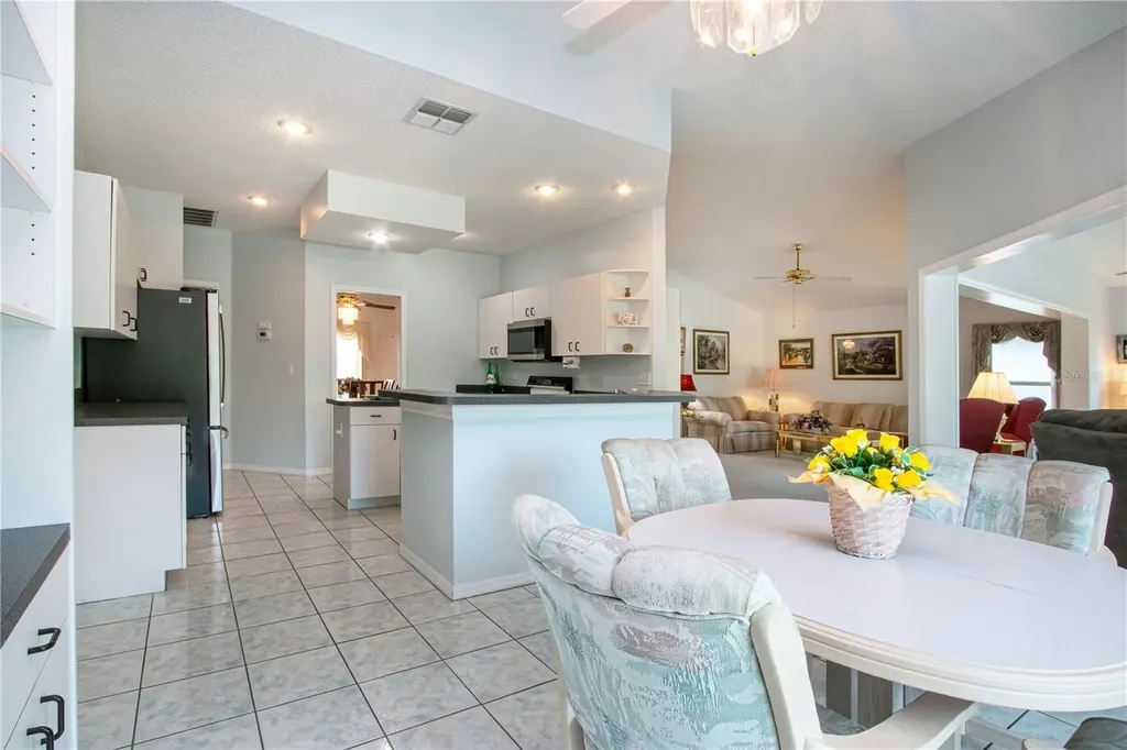 2042 Prestancia Lane Sun City Center FL 33573