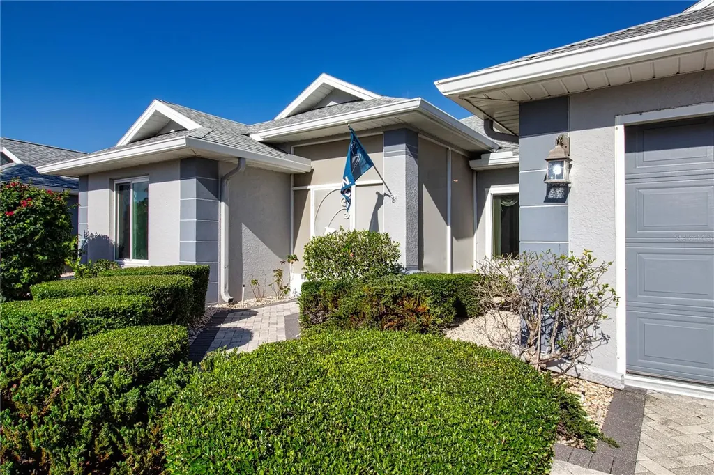 2042 Prestancia Lane Sun City Center FL 33573