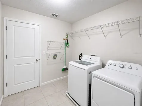 324 Buchannan Drive Davenport FL 33837